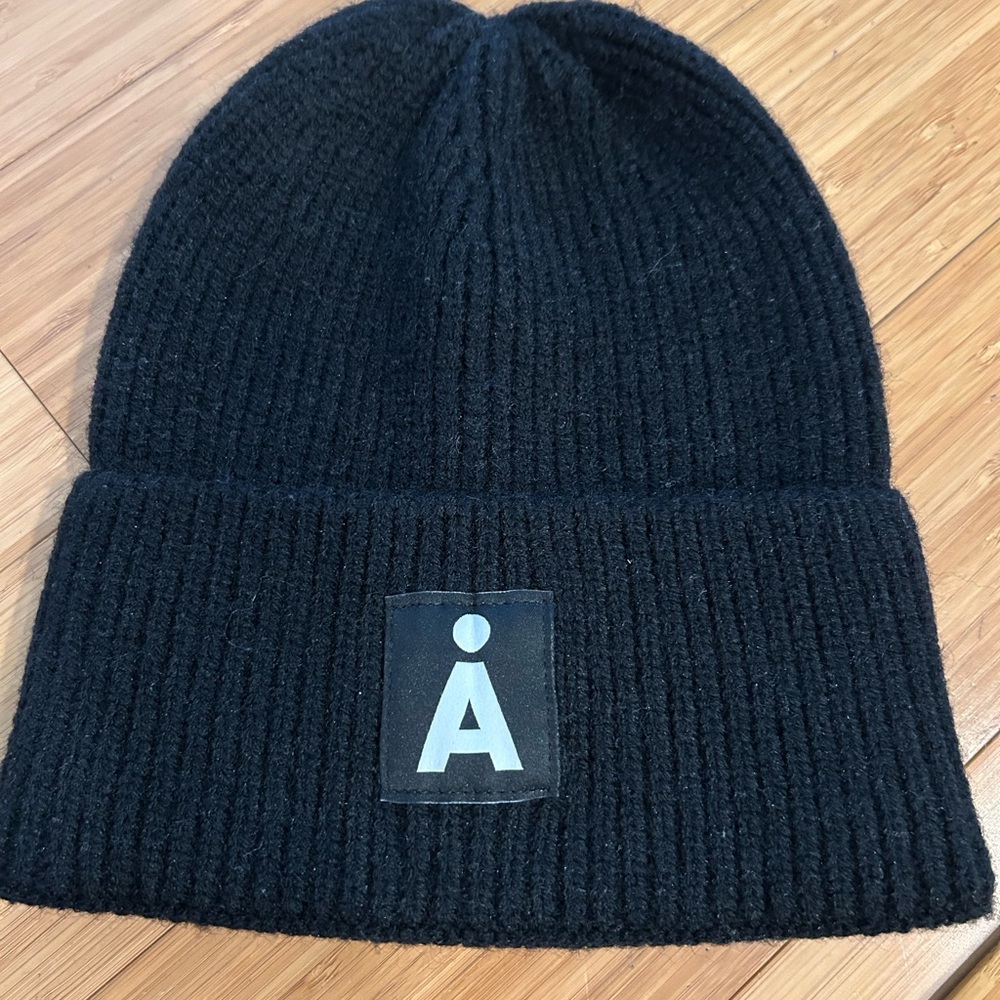 Aland Black Ribbed Beanie with Logo